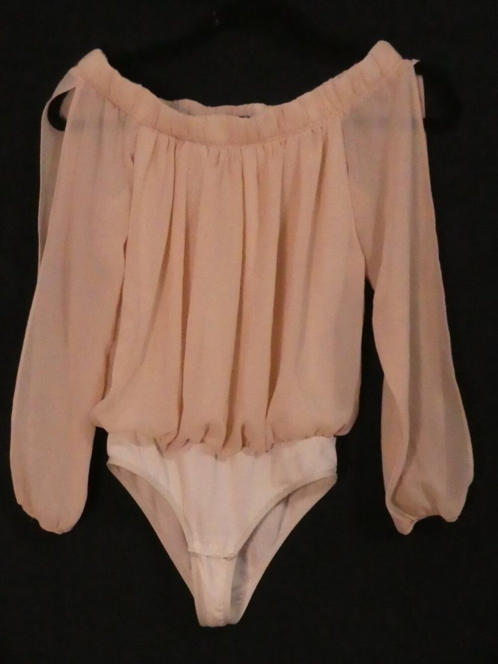 FOREVER NEW Off-The-Shoulder Chiffon Bodysuit Blush Pink - Size XS extra small